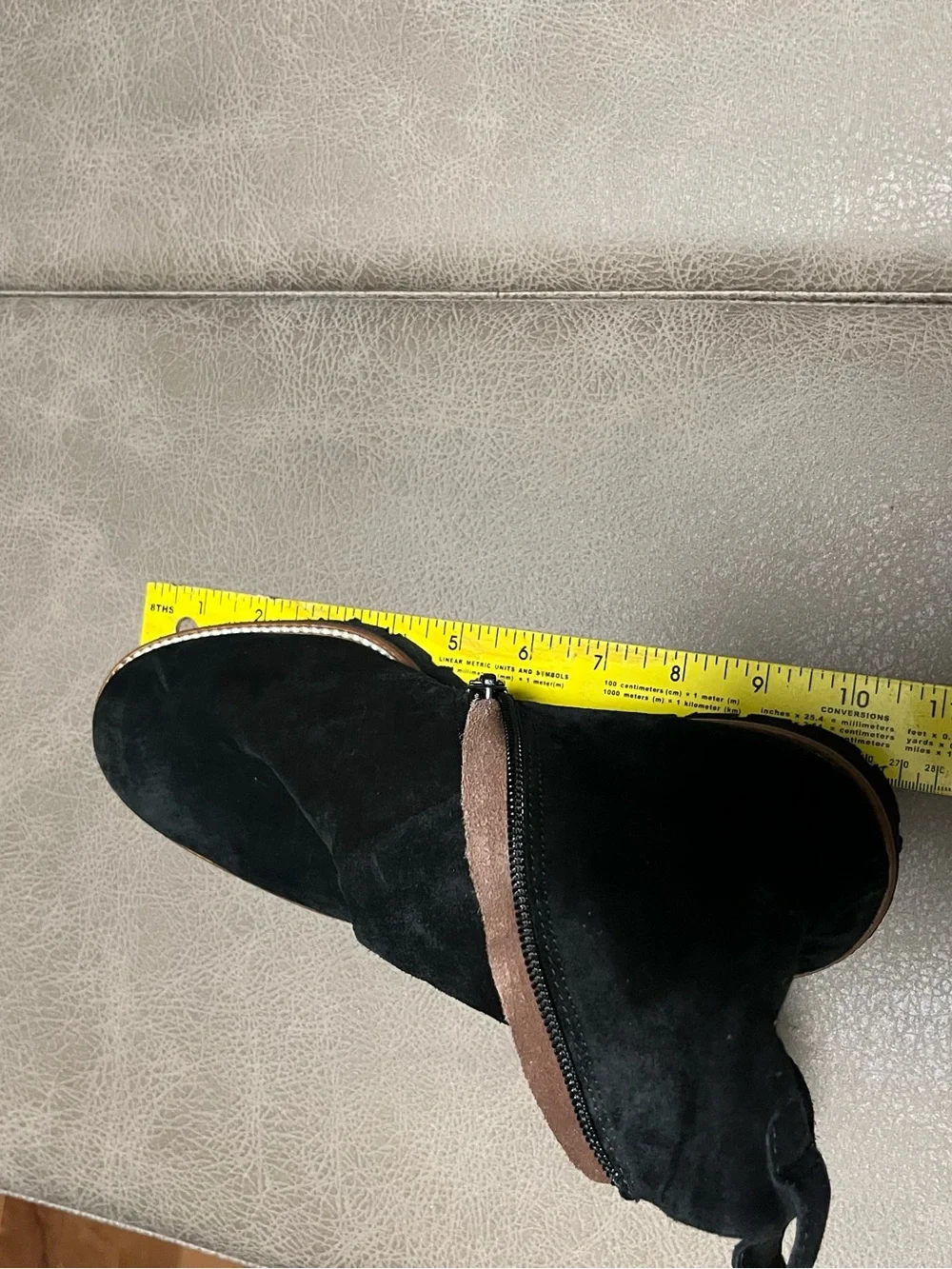 Paul Green Black Suede unisex 5.5 Ankle Boots with Lug Sole